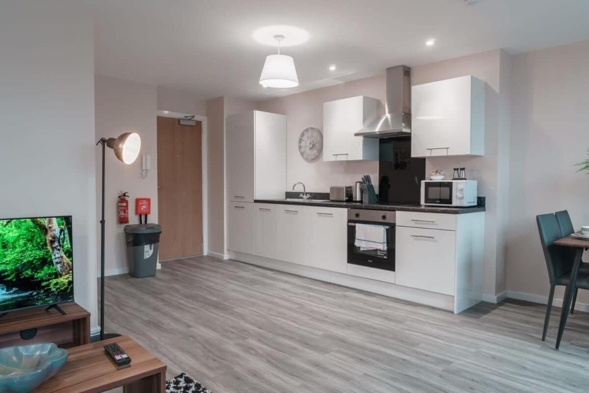 Contemporary 2 Bed Manchester Apartment - Sleeps 4 Kültér fotó