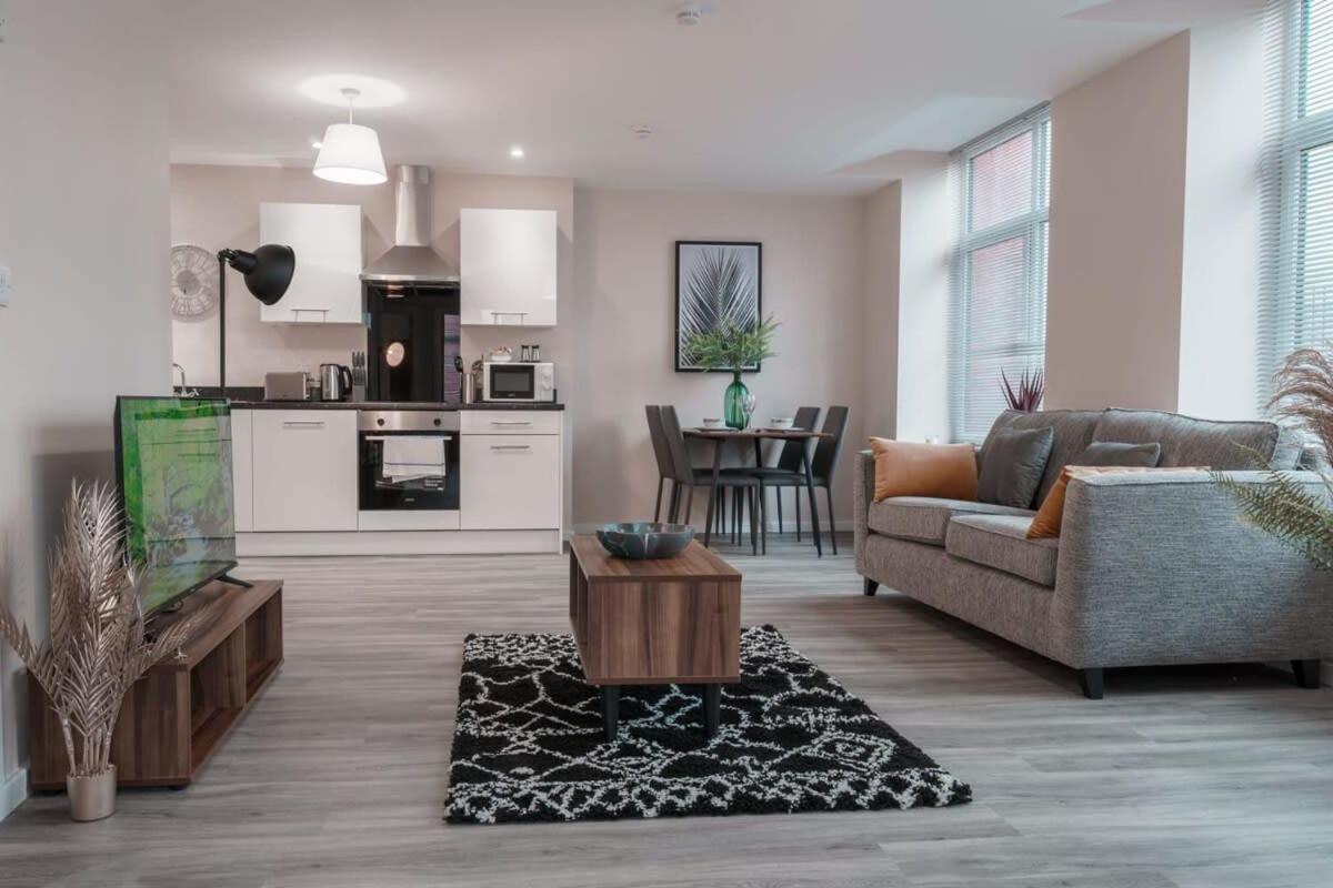 Contemporary 2 Bed Manchester Apartment - Sleeps 4 Kültér fotó